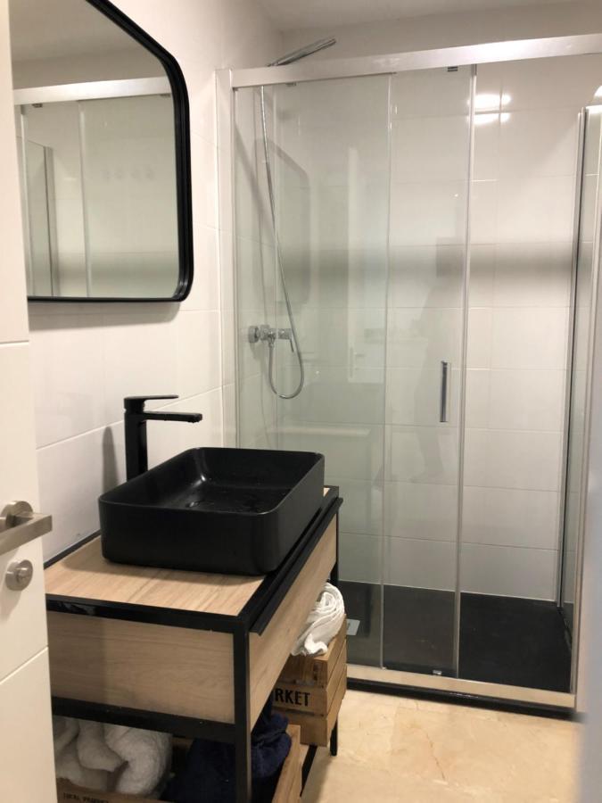 Moderno Apartamento En Primera Linea Paseo Maritimo Fuengirola Exterior foto